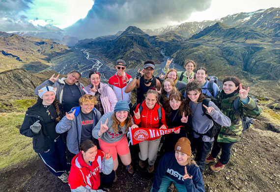 Image of Marist students abroad.