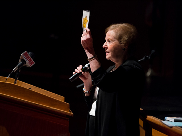 Picture of Marion Blumenthal Lazan during speech