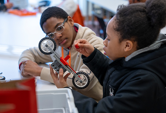 Image of students working together during a workshop at Marist Mind Meld.