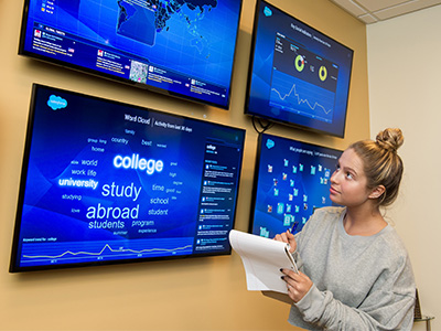 Photo of student in Center for Social Media