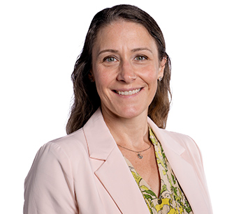 Image of Marist University Professional Lecturer of Operations Katie Mencke.