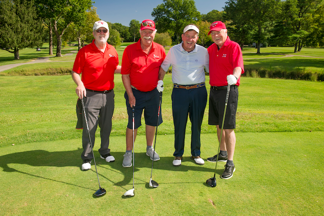 Image of participants from the School of Management golf outing.