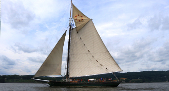 Photo of a boat on the Hudson River