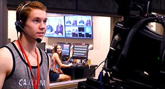 An image of a student in the classroom. 