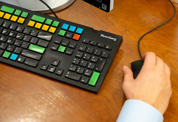 Image of Bloomberg Terminal keyboard and mouse.