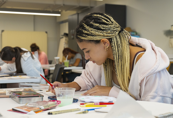 Marist University Fashion Design (portfolio) summer pre-college student.