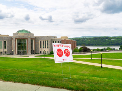 Image of "Stop the Spread" sign