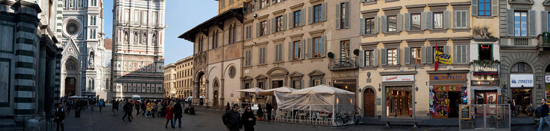 Photo of crowds in Florence