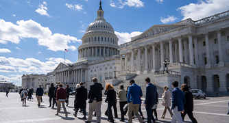 Image of Marist University students walking in Washington, D.C.
