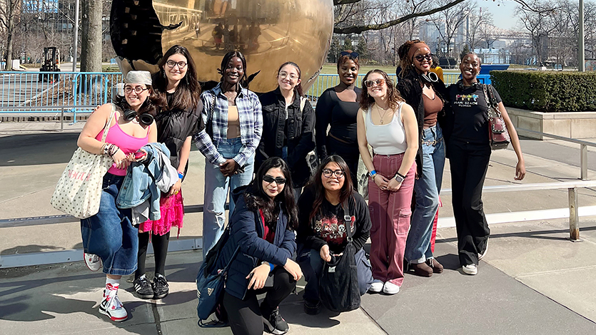 Image of international students in NYC