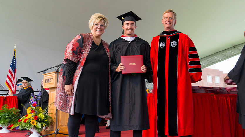 Image of Zach and Monica at Commencement.