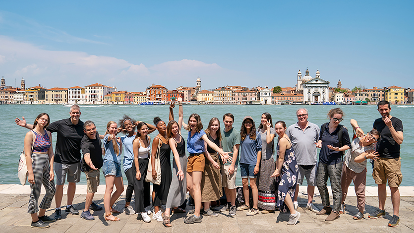 Dr. Isabel Carrasco Castro with Marist faculty, staff, and students posing for a fun photo in Venice. Photo by Carlo de Jesus/Marist College.
