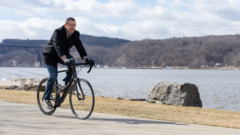 Image of Dr. Nick Marshall, one of the cyclists in the Riverside Ride Fest.