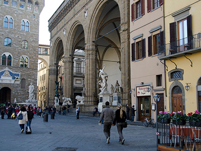 Photo of crowd in Florence, Italy