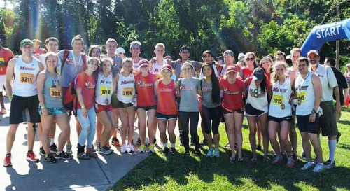 Image of last year's Marist students and alumnae who participated in the marathon.