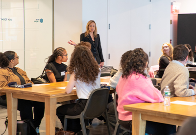 Image of Lark-Marie Anton speaking to students at USA TODAY.