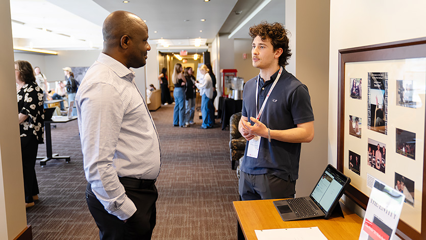 Image of student presentation in Lowell Thomas.