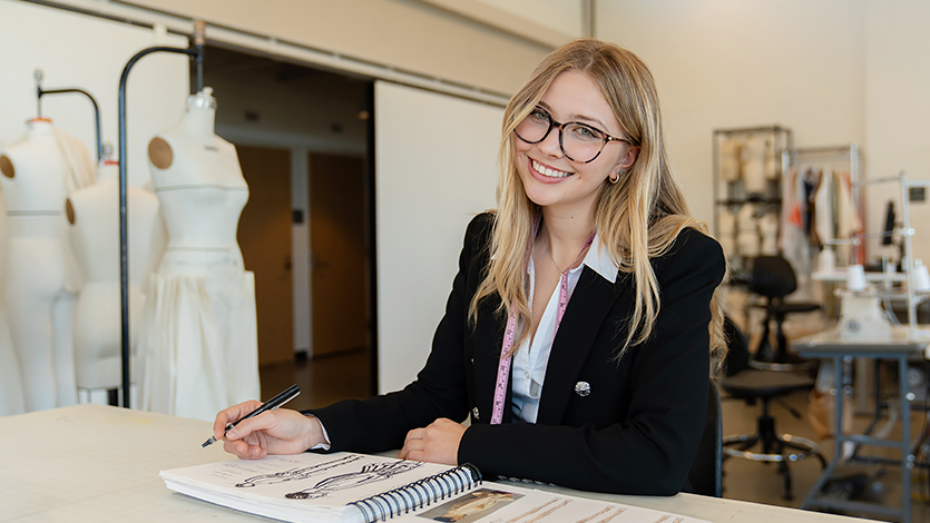 Image of Madison Valenta ’27 working on design sketches. Photo by Nelson Echeverria/Marist University.&nbsp;