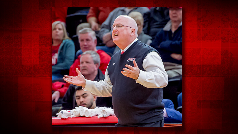 Image of Brian Giorgis coaching basketball for Marist University.