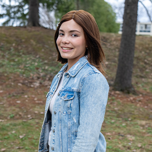 Image of Marist University student, Isabel.