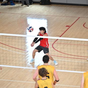Image of Marist University's Men's Club Volleyball team.