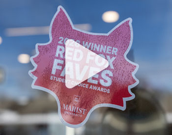 Image of a Red Fox Fave student choice award sticker in a Hudson Valley business window.
