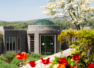 Image of a Marist University's Rotunda.